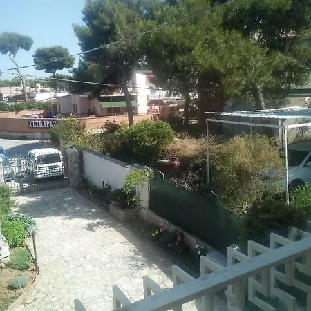 In Lido Azzurro